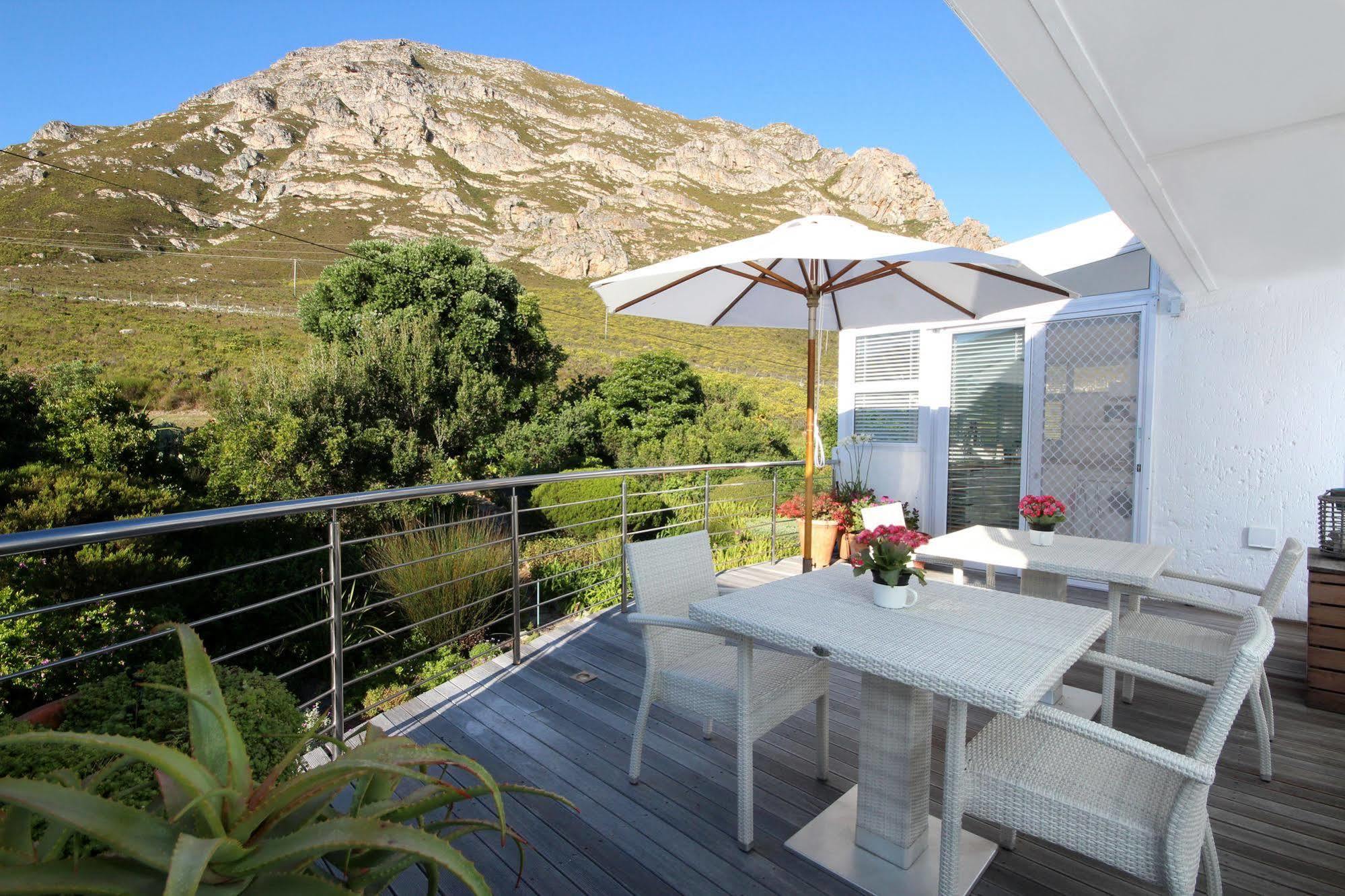 Whale Coast Villa Херманус Экстерьер фото